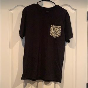 Leopard pocket tee